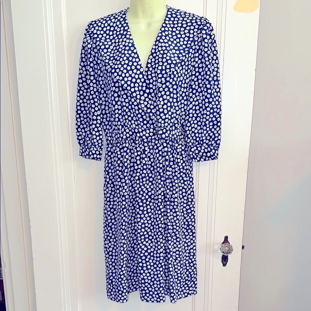 Vintage 80s Petites For Maggy Blue & White Floral Polyester 3/4 Sleeve Dress